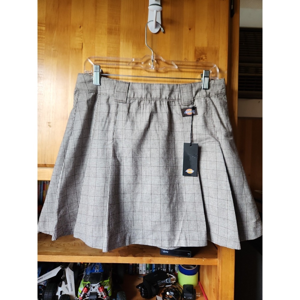 NWT Woman's Dickies Girl Pleated Plaid Mini Skirt, Sz S.